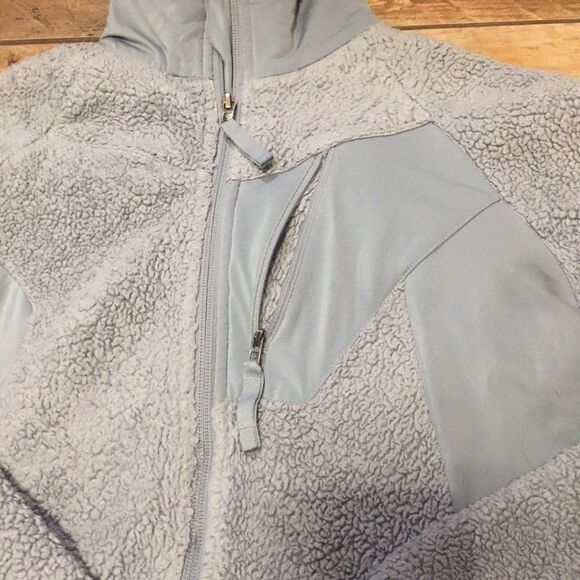 Columbia- Fuzzy Fleece Zip-Up (S) - Picture 2 of 6